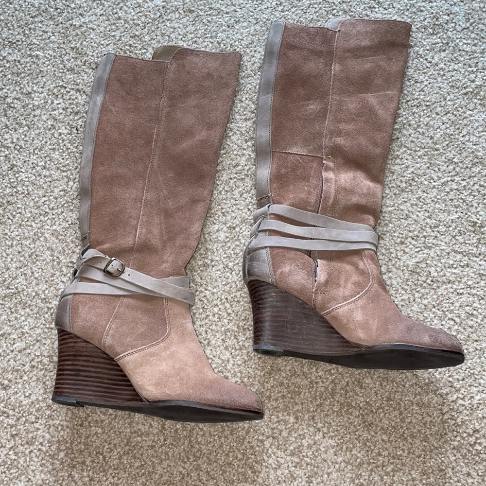EMU Australia tan suede tall wedge boots, excellent condition, worn couple time
